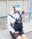 ミニ グロッシー ベルテッド フラップバックパック ブラック 画像 4