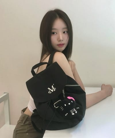 無臭のミニバックパック (5色展開) | おしゃれで実用的