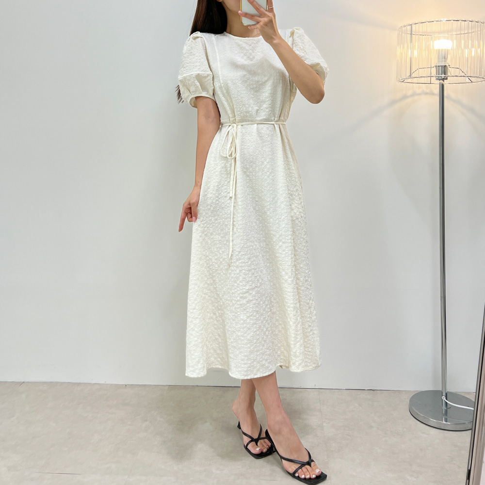 レイディムーブ スクエアネック パフスリーブ ロングワンピース ルーズフィット ウエストリボン付き 半袖 お呼ばれドレス 3カラー 画像 4