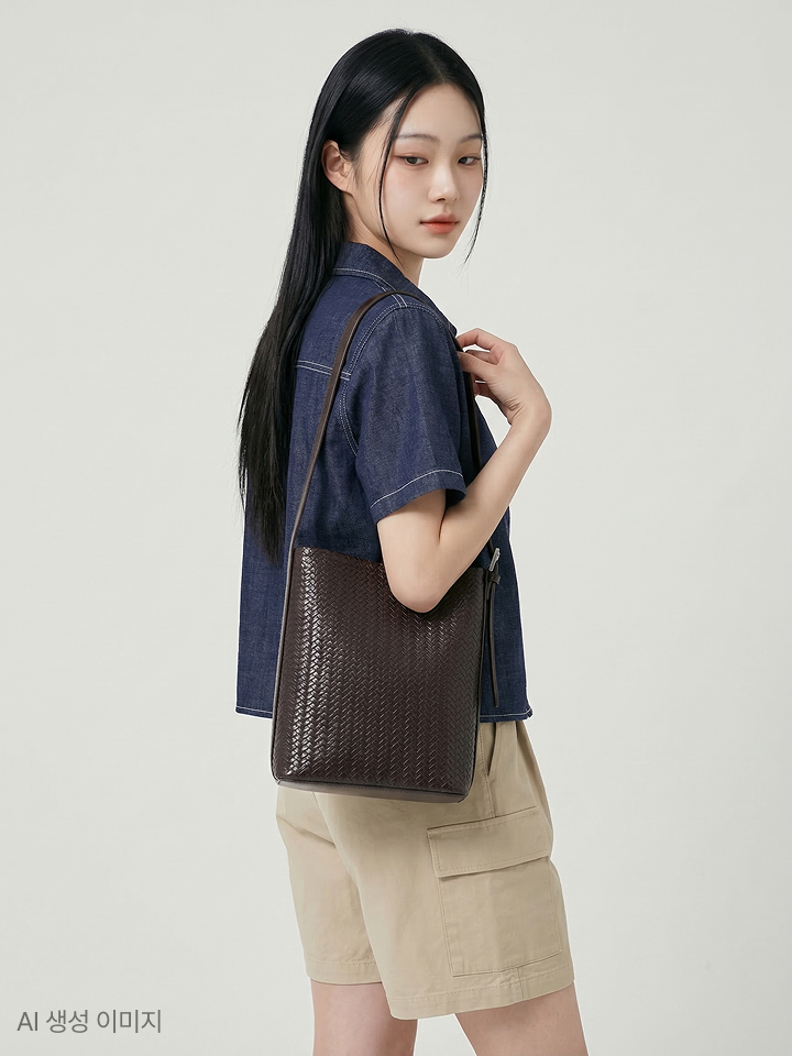 Le Herr ロアナ ブラック バケツ型ショルダーバッグ 円筒デザイン 画像 2