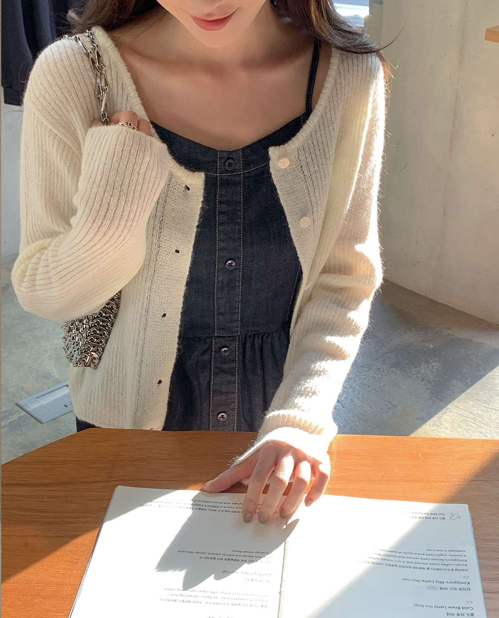 チェリーココ ケイブ デニムロングワンピース ビスチェデザイン 春レイヤードスタイル 画像 5