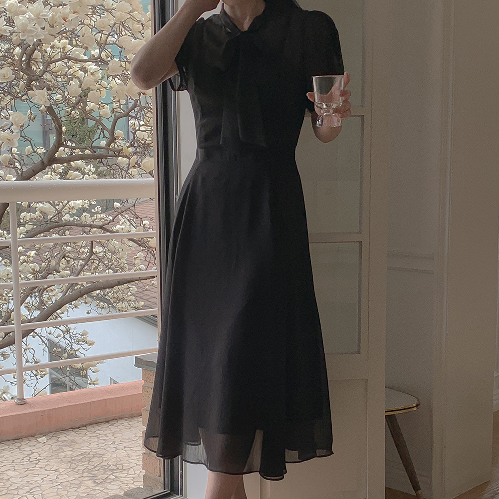 ロエリン ラウンドタイ フレア パフ 半袖 シフォン ロングワンピース 画像 9