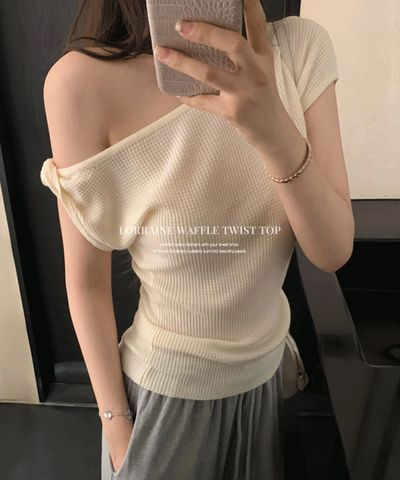 ロストチェリー ローレイン ワッフルニット オフショルダー 半袖トップス 2カラー 画像 2