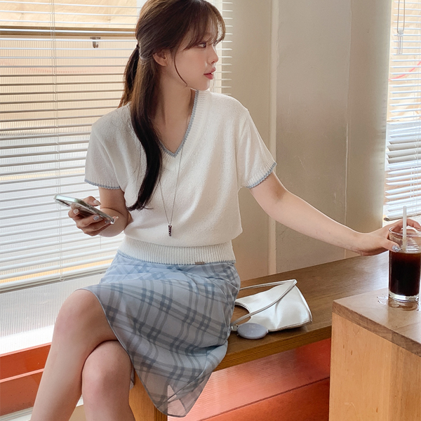 セラ 細見えフィット リネン Vネック 長袖 ニット 画像 3