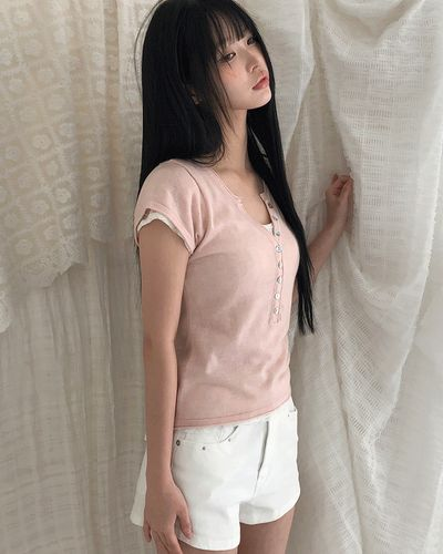 ワンダーワンダー レディース 半袖Vネックニット スキューボタンデザイン 画像 1