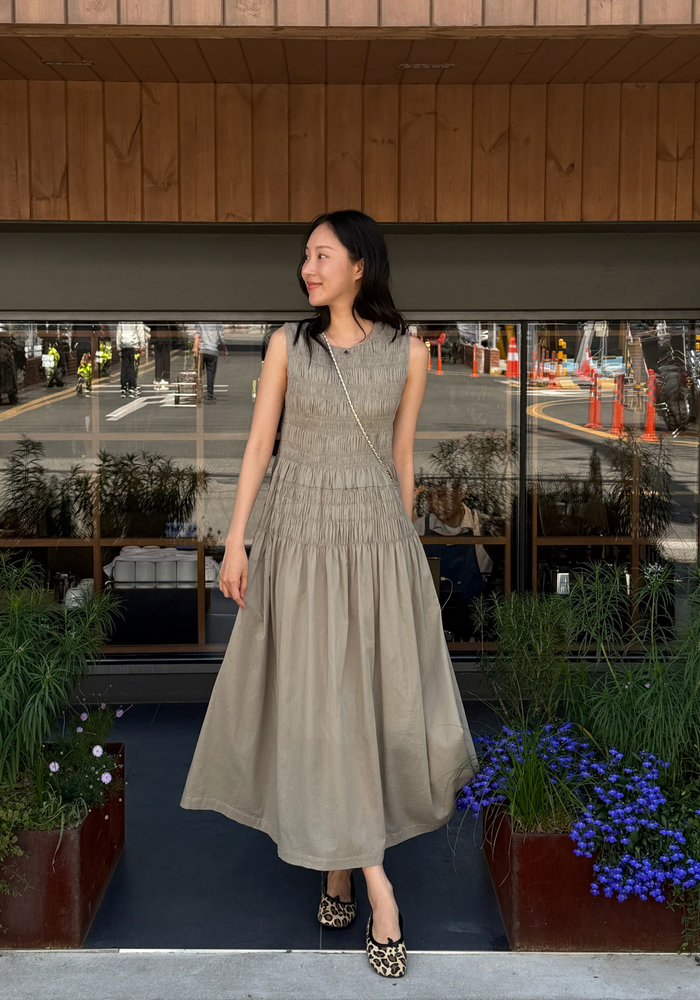 アワリー Kelolyne スモッキング ノースリーブワンピース 26SS 画像 1