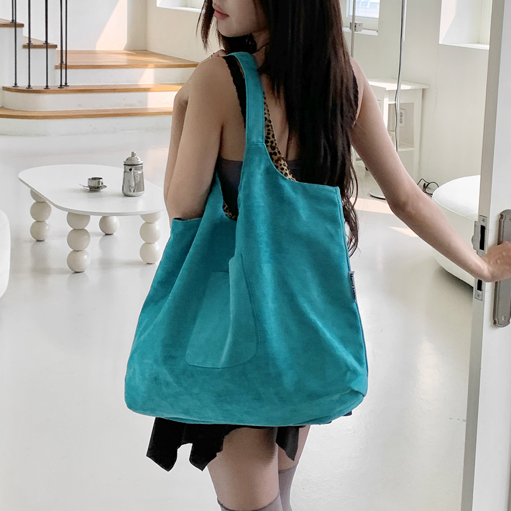BE MY MUSE シュナ レオパード柄 スエード ソフト ショルダーバッグ リバーシブル仕様 画像 3