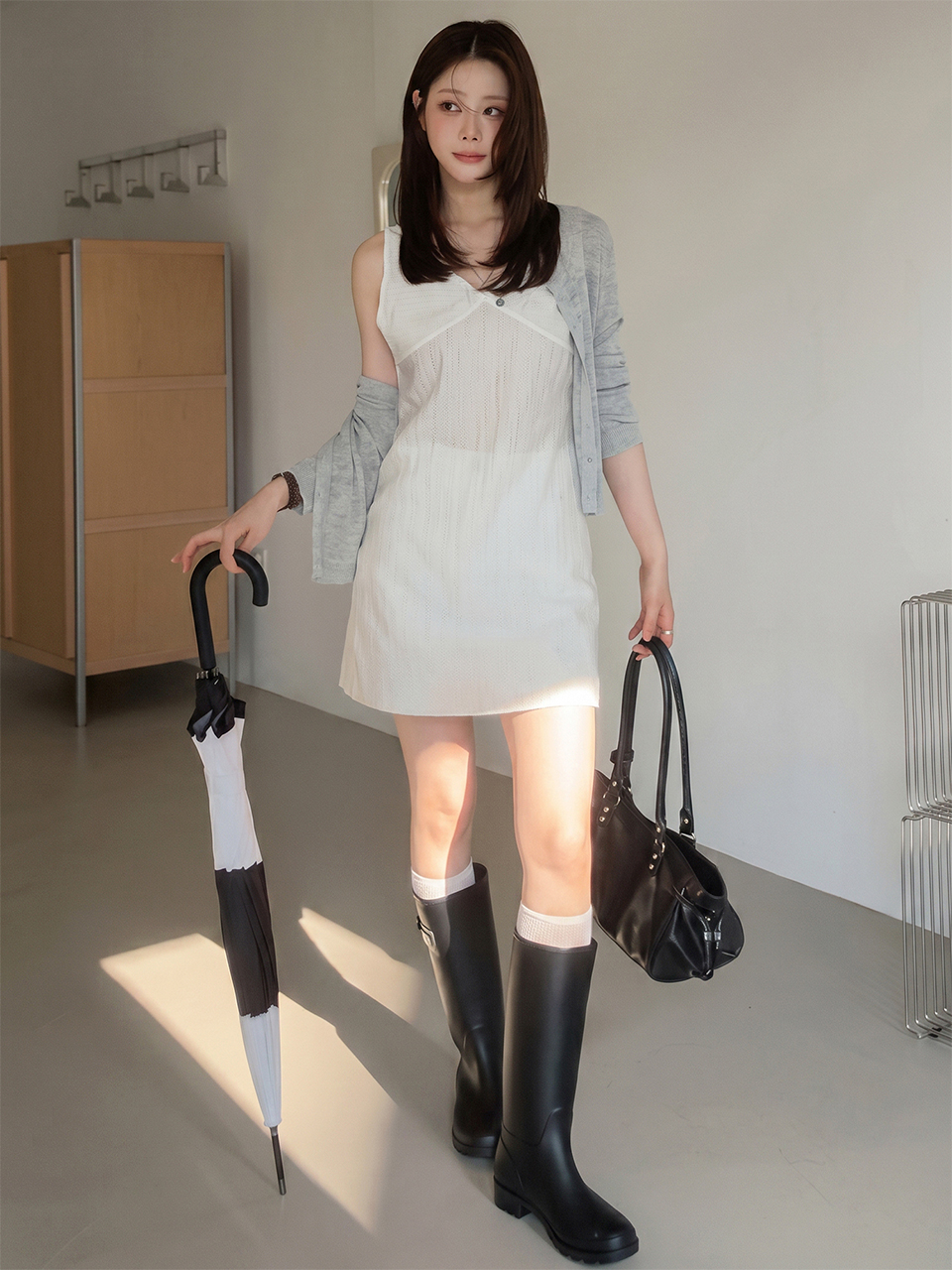 ナイニ プリデイ シャーリング フリル ワンピース レディース 画像 3