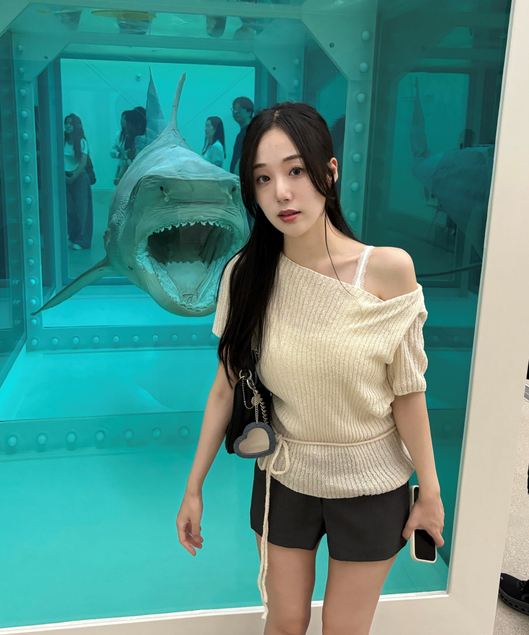 エディンバラ ワンショルダー ニット 半袖 ドレープデザイン レディース サマーニット 画像 4