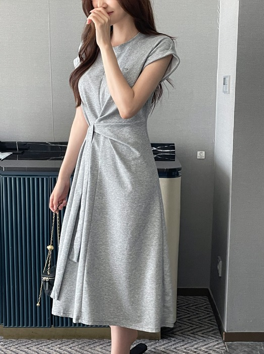 ナヌンマリ ペタ ロールアップキャップスリーブ フレアタイ ロングワンピース 画像 3