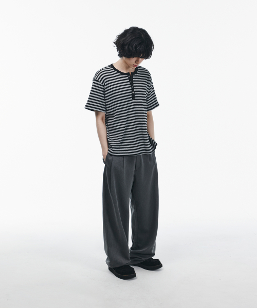 シグニチャー ダブルタック ワイドスラックス グレー 夏素材 画像 3