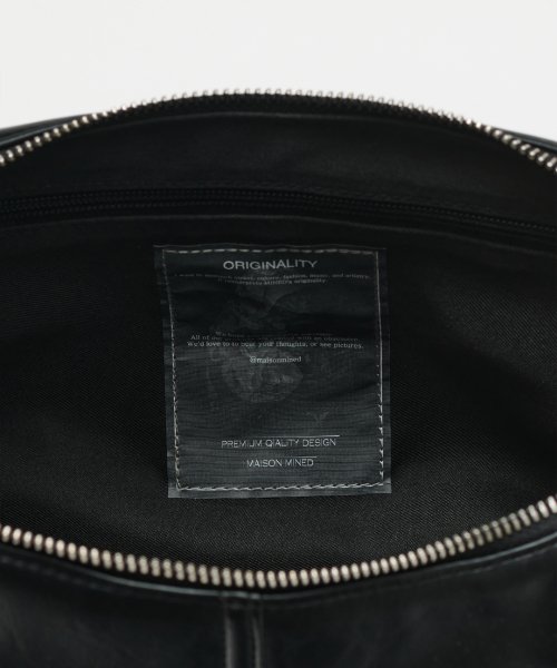 메종미네드(MAISON MINED) LEATHER SADDLEBAG BLACK 이미지 8