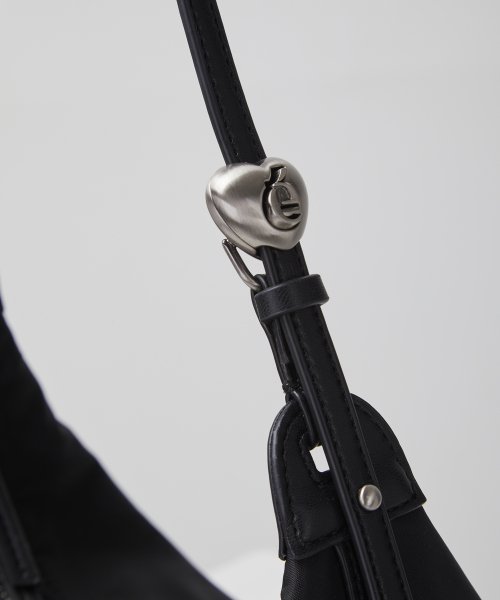 아카이브앱크(ARCHIVEPKE) Luv moon bag(Nylon black)_OVBAX26102BLK 이미지 4