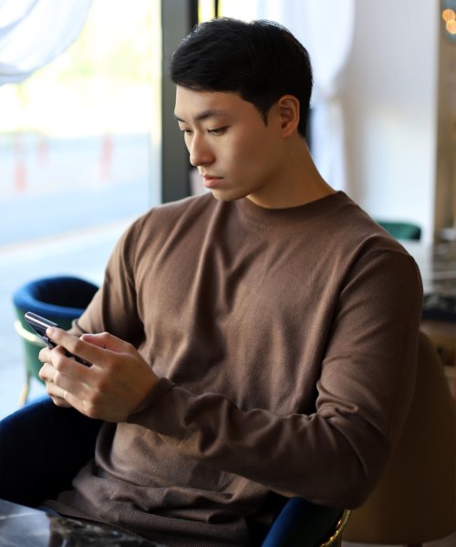 BOASTFIT ボストフィットの柔らかいムスルフィットラウンドネック長袖ニット 画像 5