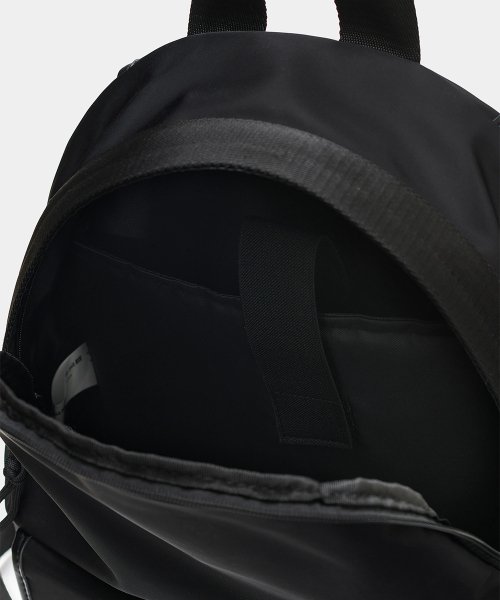 메종미네드(MAISON MINED) BUCKLE STRAP HOBO BACKPACK 이미지 8