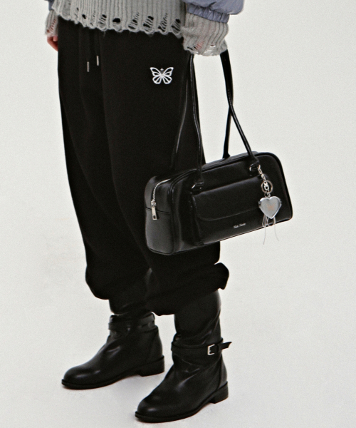 닉앤니콜(NICK&NICOLE) NICOLE POCKET LEATHER BAGUETTE BAG_BLACK 이미지 8