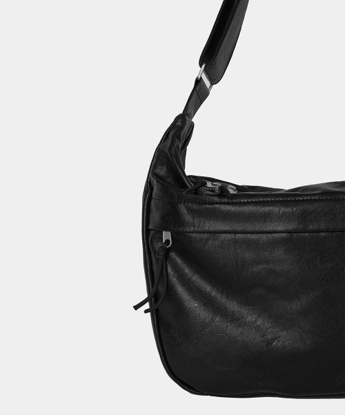 메종미네드(MAISON MINED) LEATHER HOBO BAG BLACK 이미지 8