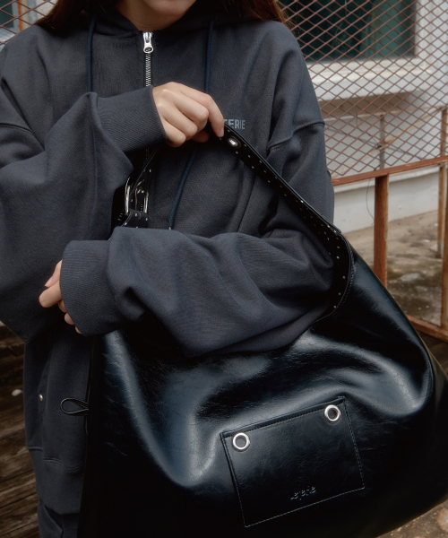 레터리(LETERIE) BUCKLE REVERSIBLE SHOULDER BAG_4COLOR 이미지 4