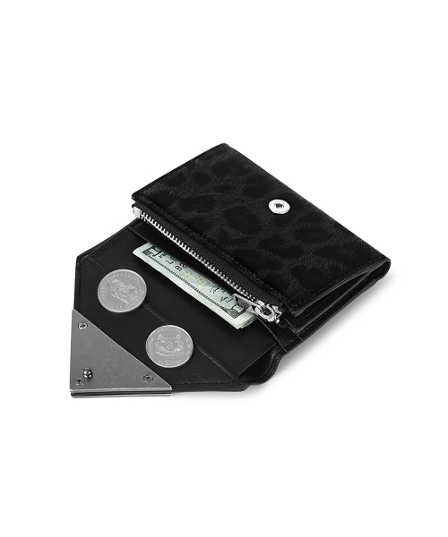 페넥(FENNEC) MATT TRIANGLE WALLET - LEOPARD BLACK 이미지 4