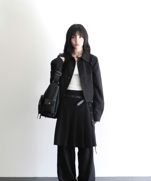 IUGAMAKARAS 이우가마카라스(IUGAMAKARAS) Multi Pocket Leather Bag (Black) 이미지 5