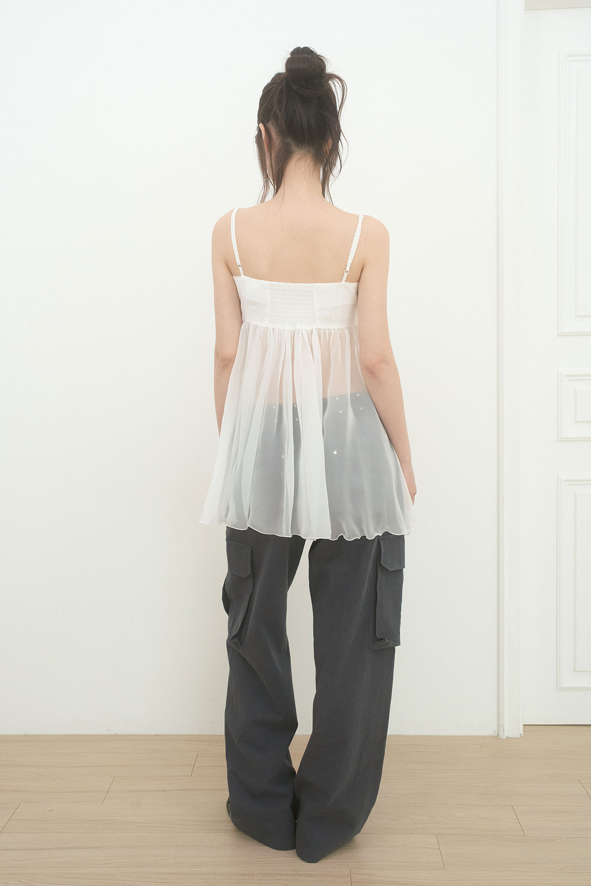 リメク シフォン ストラップドレス ホワイト 軽やかな着心地のノースリーブワンピース 画像 7