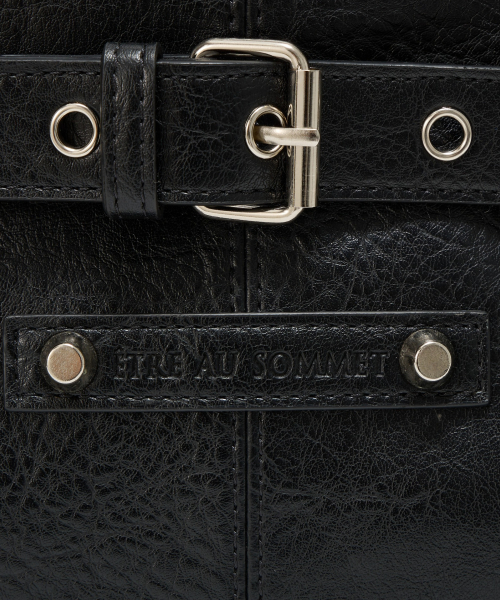 에트오소메(ETRE AU SOMMET) Belt Eyelet Strap Cross Mini Bag (Black) 이미지 4