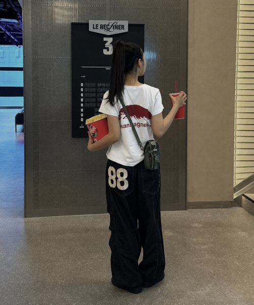 マウンテンTシャツ ホワイト/レッド 炭酸マグネシウム アウトドアグラフィックティー 画像 2